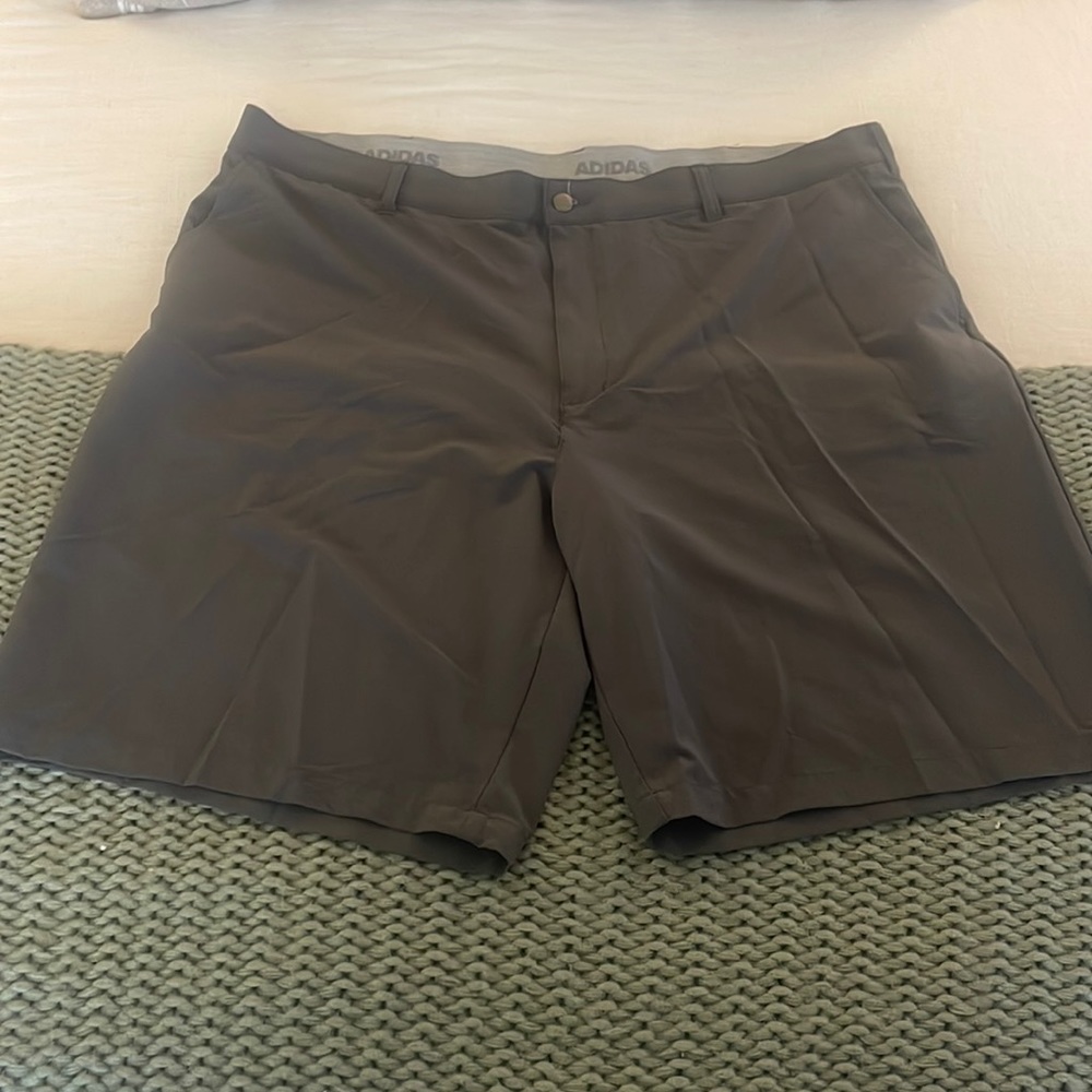 Sz 46 golf adidas grey shorts